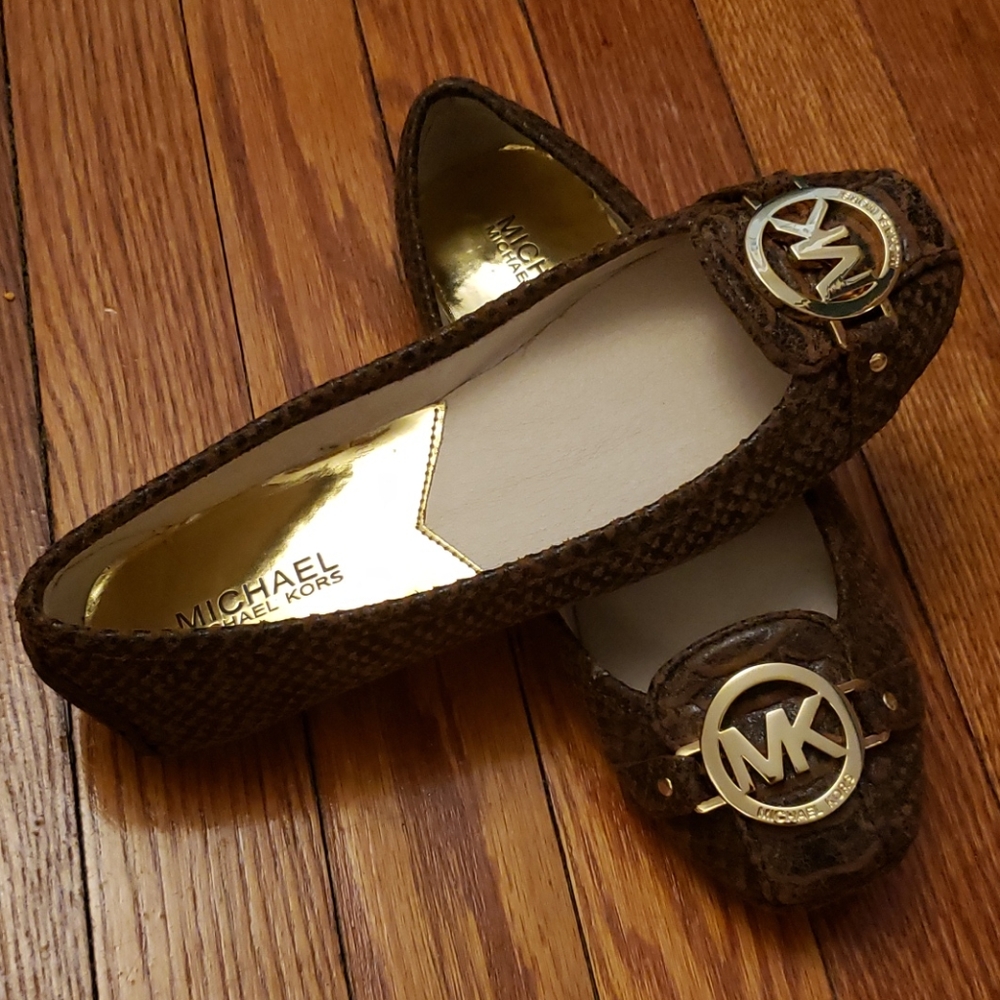 Michael Kors Snakeskin Flats, size 6M